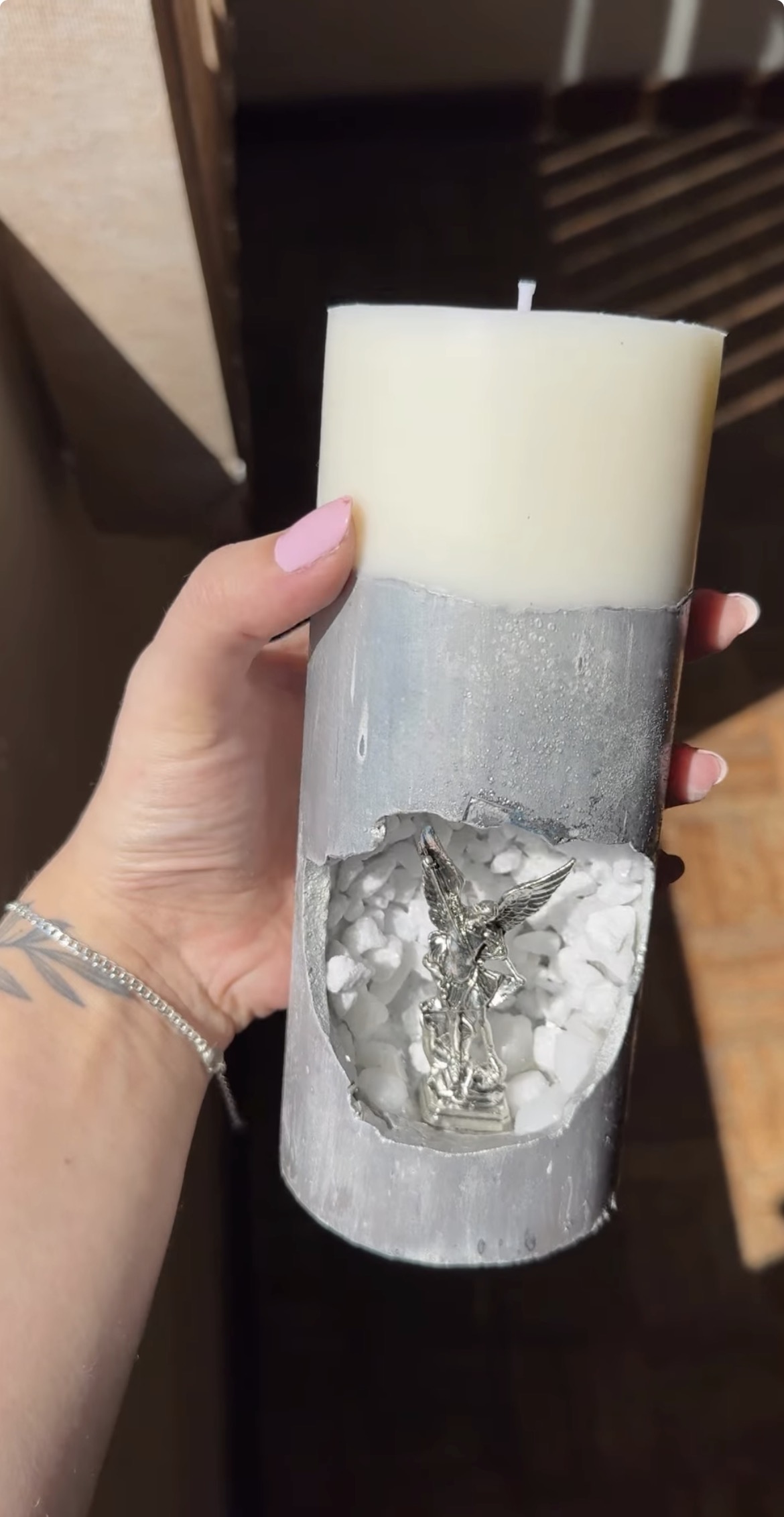 Vela personalizada prata com São Miguel Arcanjo